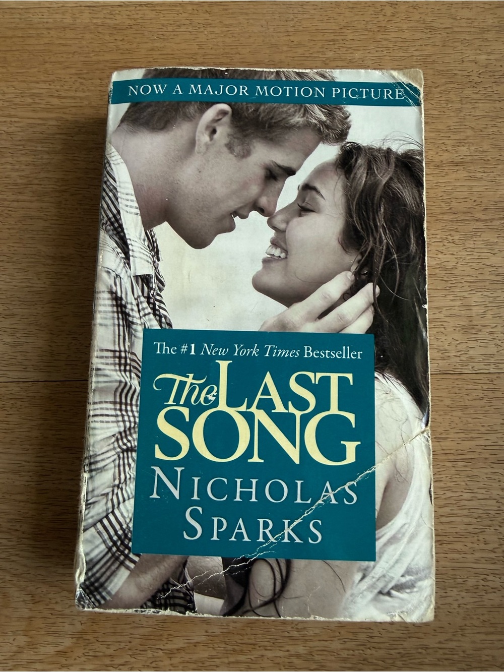 📚3 for $12📚 The Last Song by Nicholas Sparks - Teal & Cream Cover